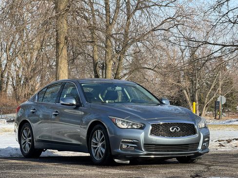 Used 2017 INFINITI Q50 3.0t Premium image 3