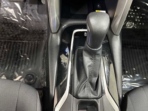 Certified 2022 Toyota Corolla Cross LE image 21