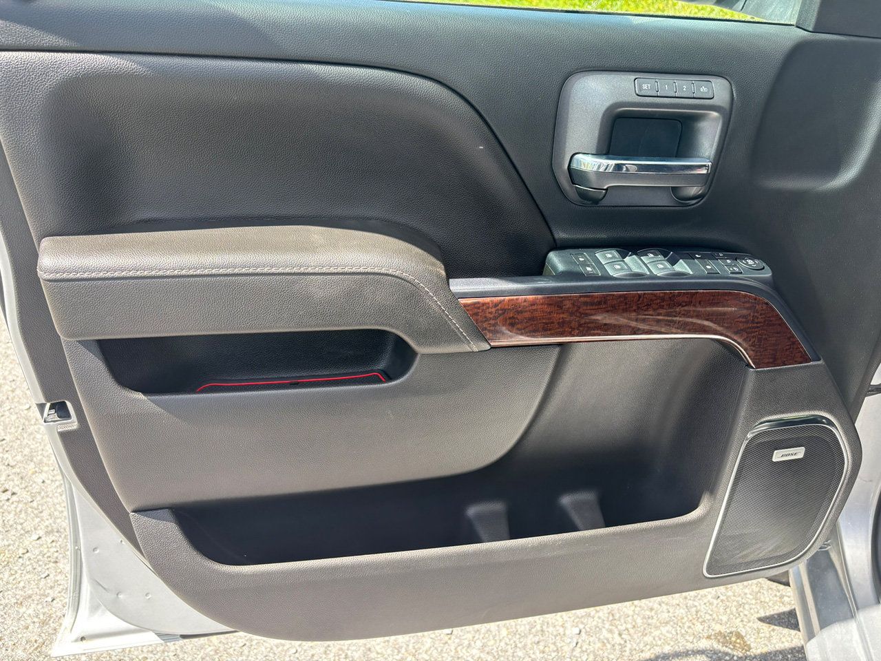 Used 2018 GMC Sierra 1500 SLT AWD/4WD image 17