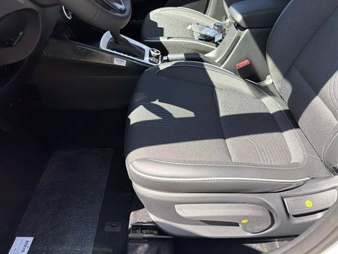New 2026 Hyundai Venue SEL FWD image 16