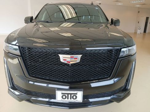 Certified 2022 Cadillac Escalade ESV Sport Platinum w/ LPO, Floor Liner Package AWD/4WD image 6