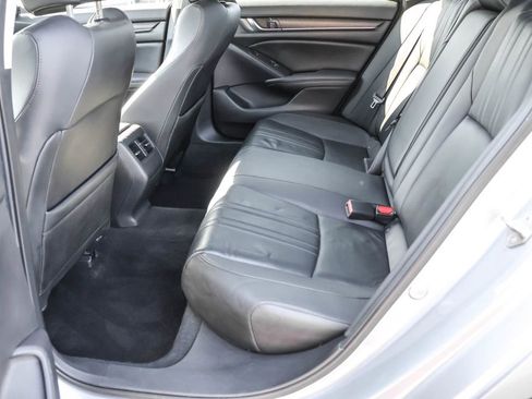Used 2019 Honda Accord Touring image 31