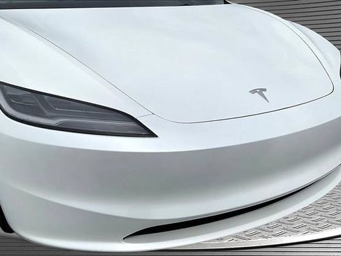 Used 2025 Tesla Model 3 Long Range AWD/4WD image 32
