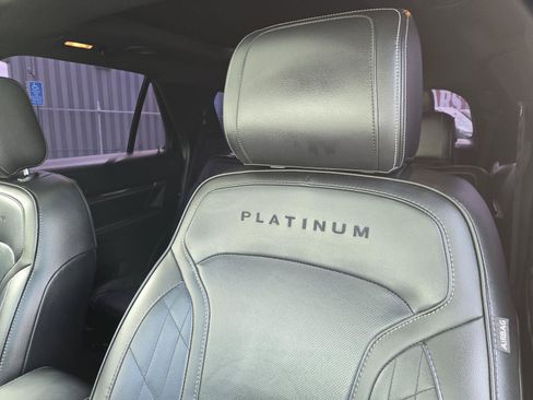 Used 2018 Ford Explorer Platinum AWD/4WD image 24