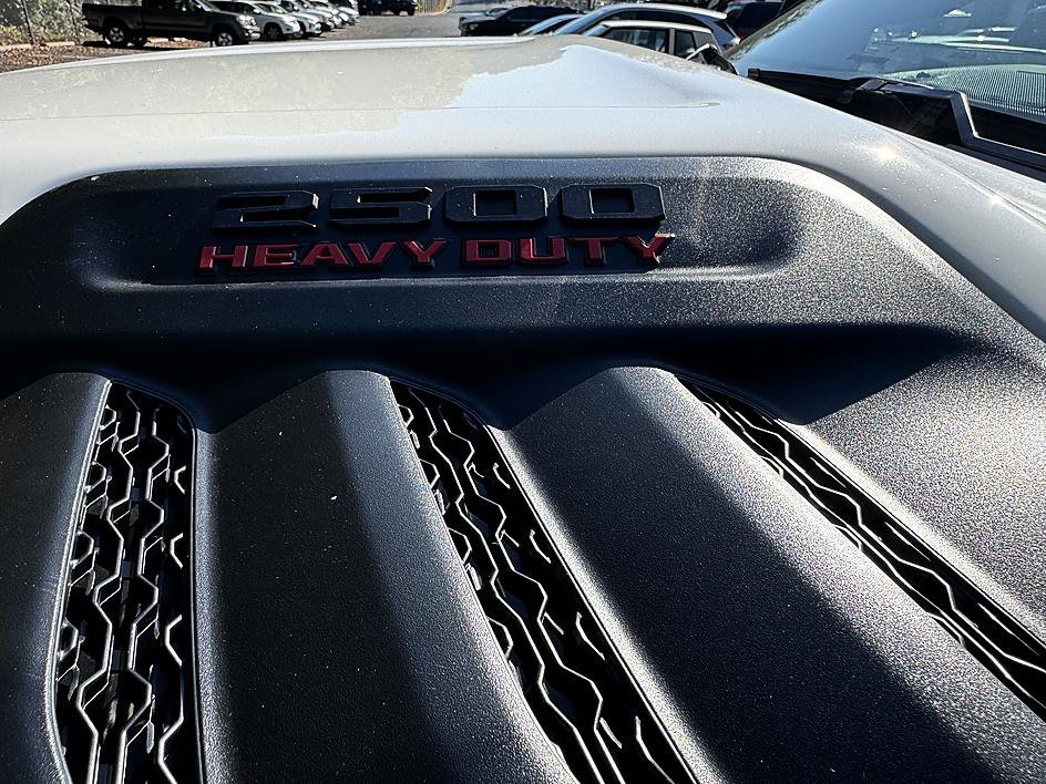Used 2025 RAM 2500 Laramie AWD/4WD image 15