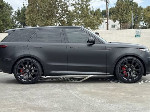 Used 2024 Land Rover Range Rover Sport Dynamic SE AWD/4WD image 6