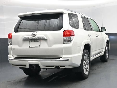 Used 2012 Toyota 4Runner Limited image 21