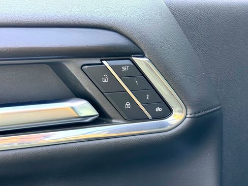 Used 2024 GMC Sierra 3500 Denali w/ Denali Reserve Package image 18