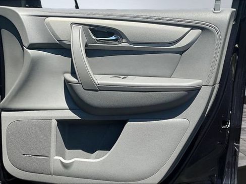 Used 2016 Chevrolet Traverse LT FWD image 27