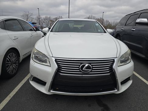 Used 2014 Lexus LS 460 image 2
