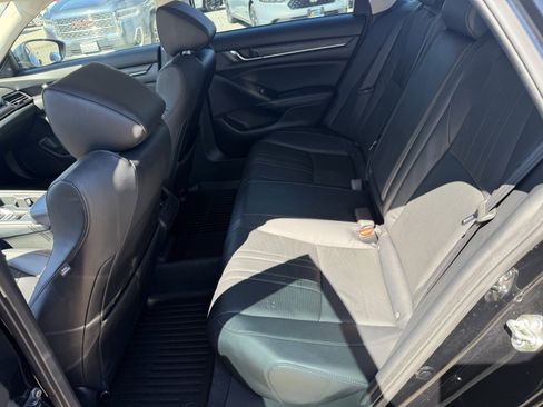 Used 2018 Honda Accord EX-L image 16