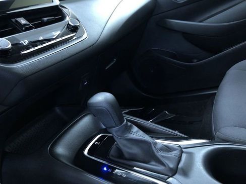 Used 2025 Toyota Corolla LE image 30