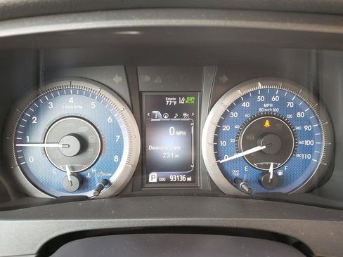 Used 2019 Toyota Sienna Limited Premium image 26