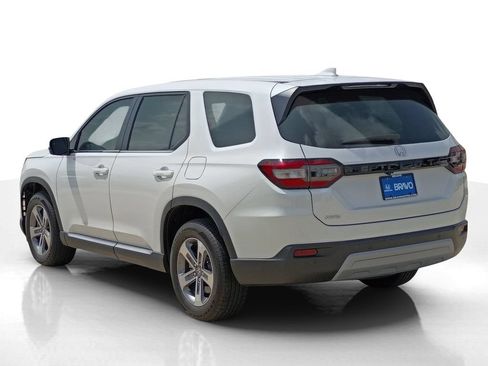 Used 2025 Honda Pilot EX-L image 8