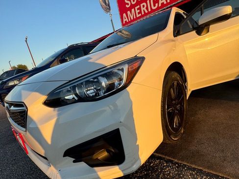 Used 2017 Subaru Impreza 2.0i Premium image 16