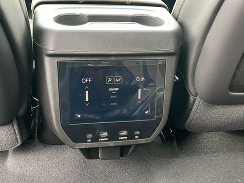 New 2026 GMC Yukon XL Denali Ultimate AWD/4WD image 18