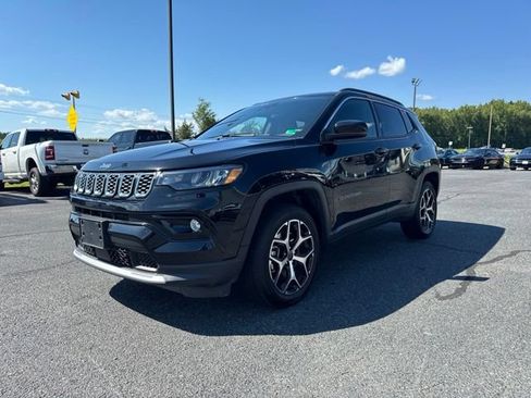 Used 2026 Jeep Compass Limited AWD/4WD image 15
