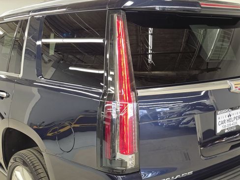 Used 2018 Cadillac Escalade Platinum AWD/4WD image 60