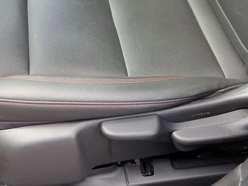 Used 2025 Chevrolet Trax RS w/ Driver Confidence Package FWD image 17