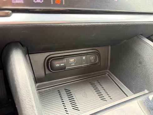 Used 2024 Kia Sportage EX FWD image 18