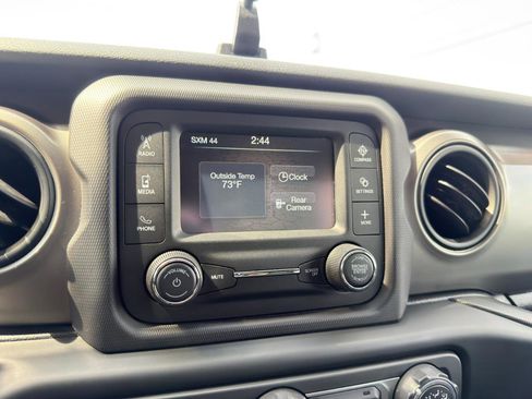 Used 2018 Jeep Wrangler Unlimited Sport image 47