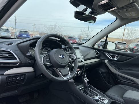 Used 2023 Subaru Forester Limited image 25