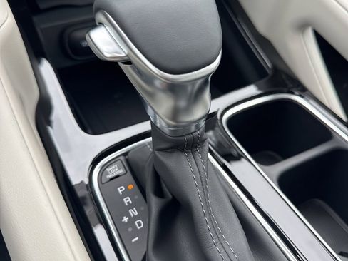 New 2025 Kia Telluride S image 12