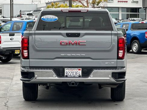 Used 2025 GMC Sierra 1500 SLE w/ Preferred Package AWD/4WD image 7