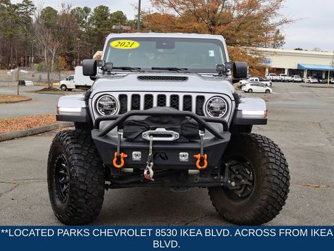 Used 2021 Jeep Gladiator Mojave image 2