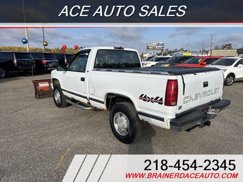 Used 1998 Chevrolet Silverado 1500 4x4 Regular Cab w/ Preferred Equipment Group 2 image 4