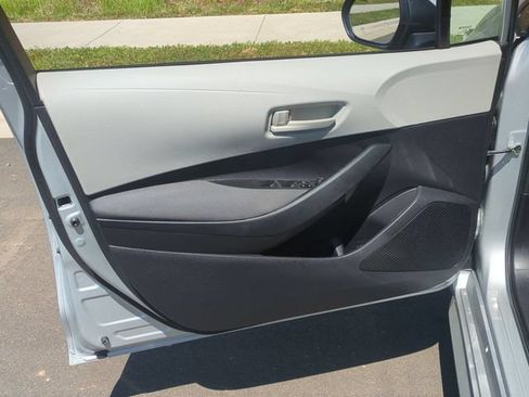 Used 2022 Toyota Corolla L FWD image 30