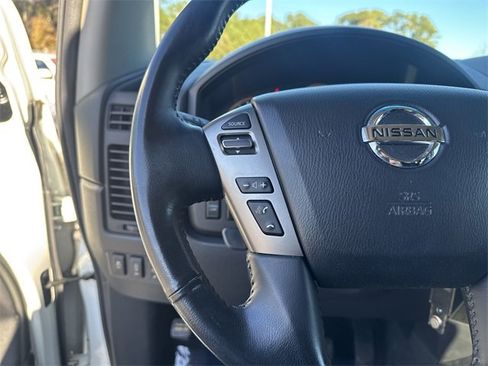 Used 2013 Nissan Titan SL w/ Moonroof Pkg image 17