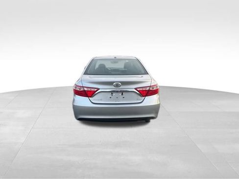 Used 2016 Toyota Camry XLE image 4