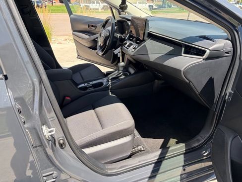 Used 2025 Toyota Corolla LE FWD image 24