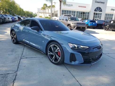 Used 2022 Audi e-tron GT Premium Plus image 4