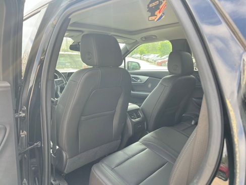 Used 2019 Chevrolet Blazer LT w/ Sun and Wheels Package FWD image 16
