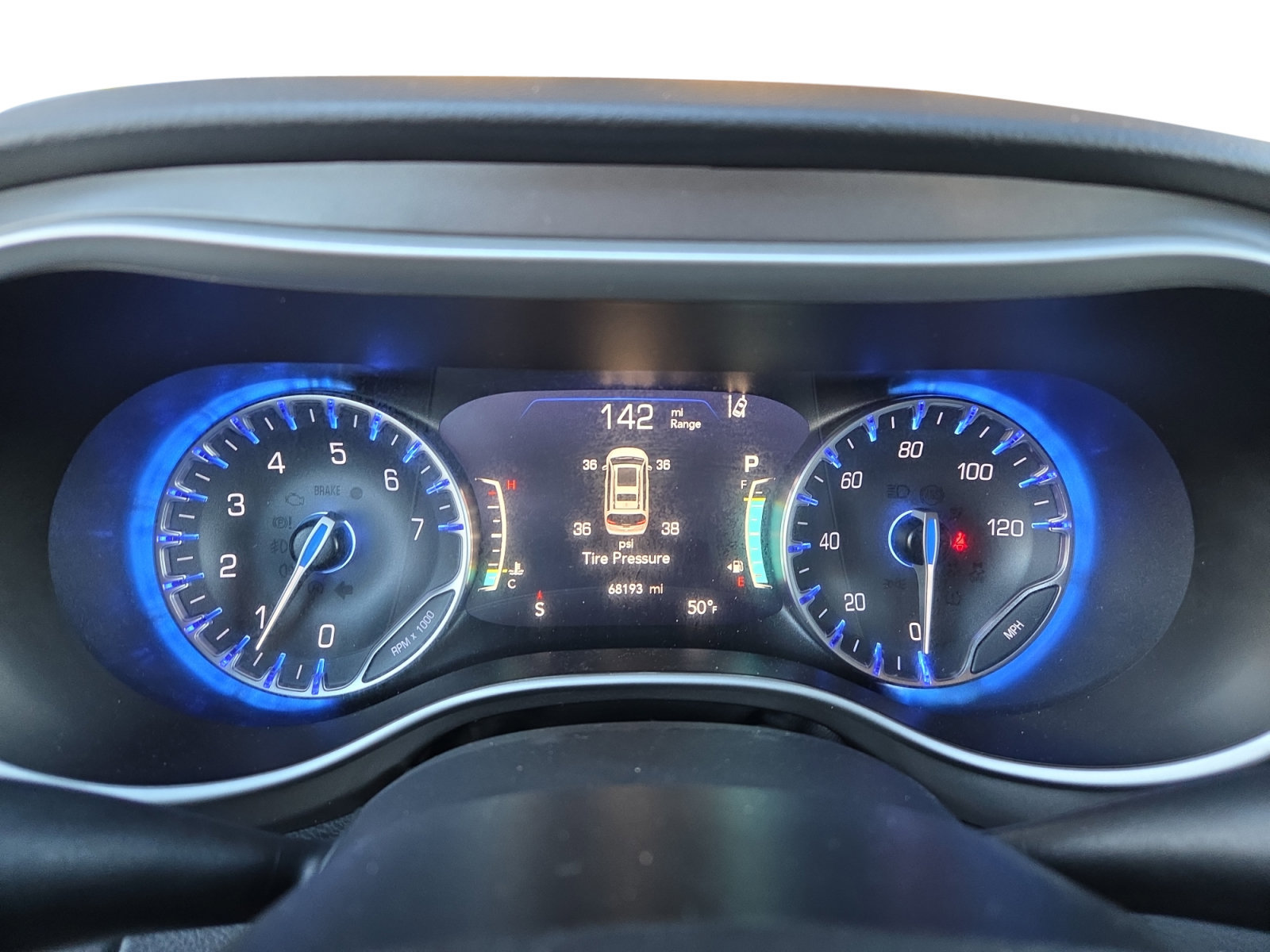 Used 2023 Chrysler Pacifica Touring-L FWD image 21
