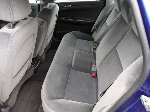 Used 2006 Chevrolet Impala LT w/ Preferred Equipment Group FWD image 10