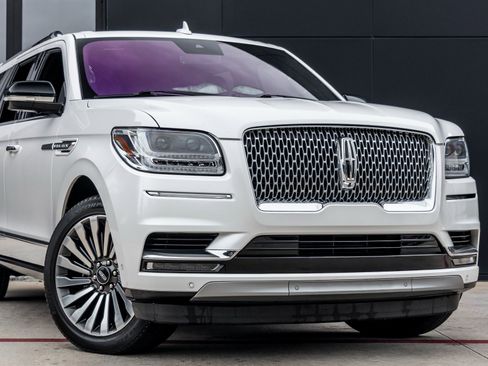 Used 2019 Lincoln Navigator L Reserve image 5