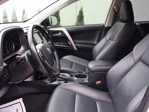 Used 2018 Toyota RAV4 Limited w/ Advanced Technology Package AWD/4WD image 21