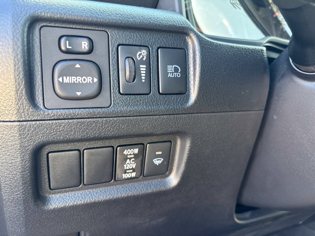 Used 2022 Toyota 4Runner TRD Off-Road Premium w/ Moonroof Package AWD/4WD image 19