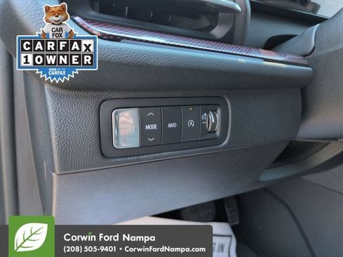 Used 2025 Chevrolet Traverse Z71 w/ Enhanced Driving Package AWD/4WD image 13