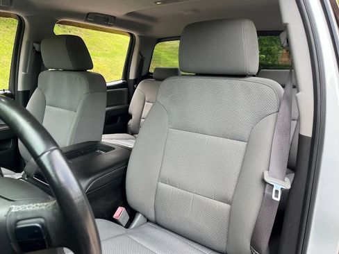 Used 2017 Chevrolet Silverado 1500 LT w/ All Star Edition AWD/4WD image 9