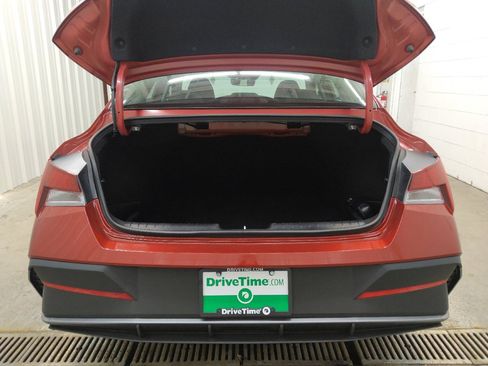 Used 2024 Hyundai Elantra SEL FWD image 29