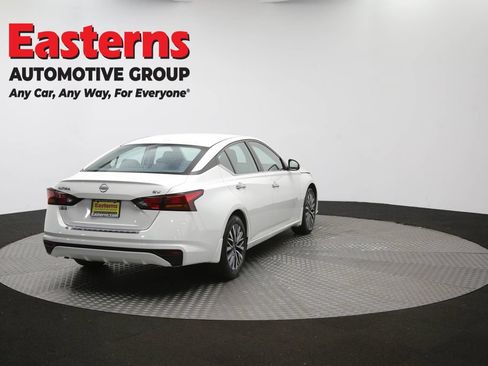 Used 2023 Nissan Altima 2.5 SV FWD image 38