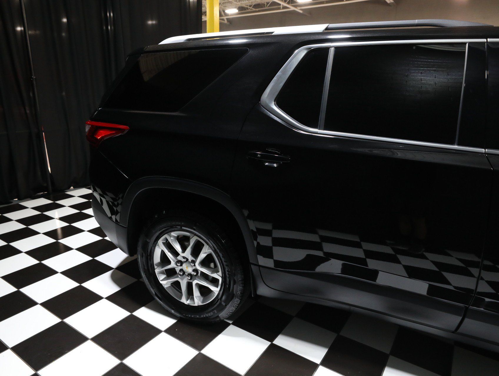 Used 2018 Chevrolet Traverse LT AWD/4WD image 17