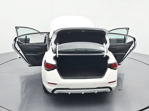 Used 2024 Nissan Sentra SV FWD image 44
