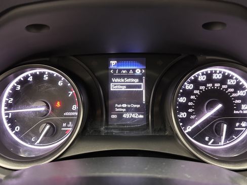 Used 2024 Toyota Camry SE image 16