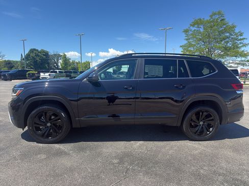 Used 2023 Volkswagen Atlas SE AWD/4WD image 6