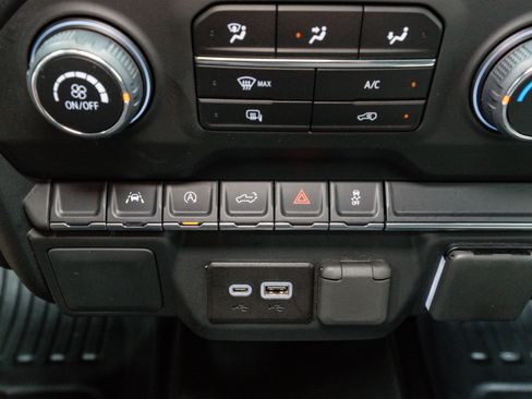 Used 2024 Chevrolet Silverado 1500 W/T image 21